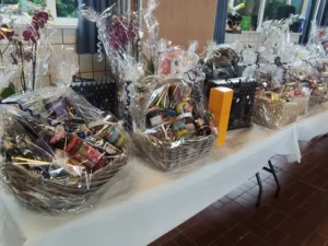 Paniers et bouteilles