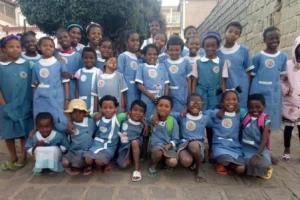 ACM 362 – Bancs pour l’œuvre des Paulins