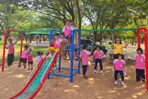 Playground à Surin